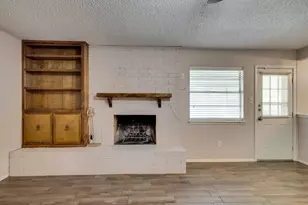 504 S Colonial Dr, Cleburne, TX 76033 - Photo 11