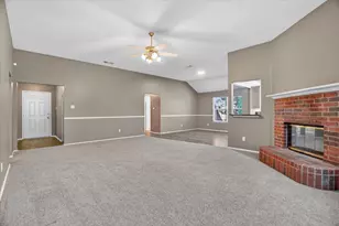 549 Dylan Ct, Azle, TX 76020 - Photo 3
