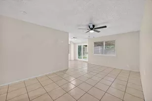 207 Water Ln, Crowley, TX 76036 - Photo 9