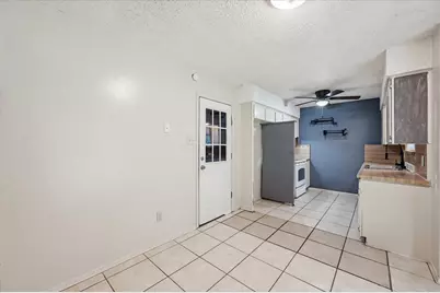 207 Water Lane, Crowley, TX 76036 - Photo 7
