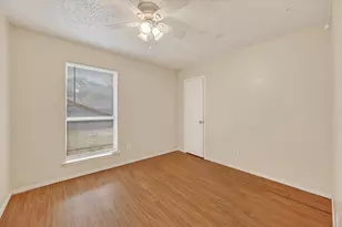 207 Water Ln, Crowley, TX 76036 - Photo 15