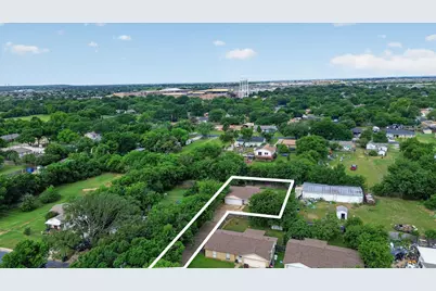 207 Water Lane, Crowley, TX 76036 - Photo 27