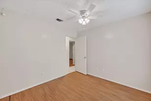 207 Water Ln, Crowley, TX 76036 - Photo 15