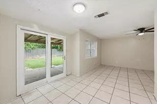 207 Water Ln, Crowley, TX 76036 - Photo 7