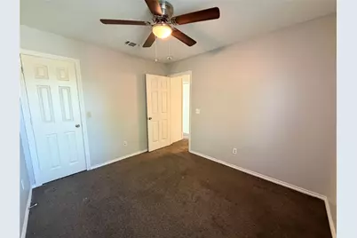 805 Hillbrooke Drive, Arlington, TX 76001 - Photo 15