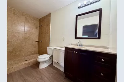 805 Hillbrooke Drive, Arlington, TX 76001 - Photo 7