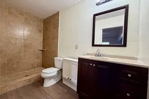 805 Hillbrooke Dr, Arlington, TX 76001 - Photo 7