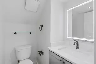2651 Via Ventura Cir, Carrollton, TX 75006 - Photo 11
