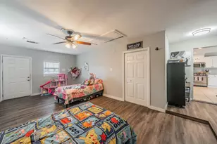 6037 Lindy Ln, Watauga, TX 76148 - Photo 19