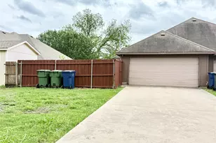 1987 Castle Dr, Garland, TX 75040 - Photo 29