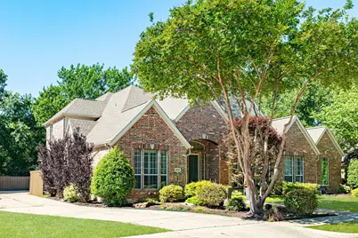 720 Ashley Place, Murphy, TX 75094 - Photo 3