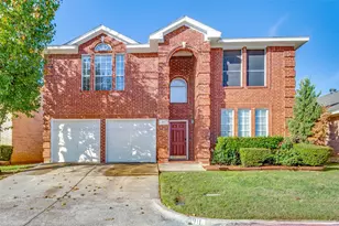 911 Harwood Ct, Euless, TX 76039 - Photo 1
