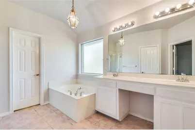 911 Harwood Court, Euless, TX 76039 - Photo 19