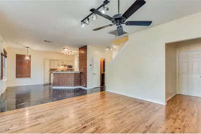911 Harwood Court, Euless, TX 76039 - Photo 7
