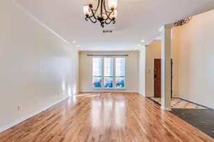 911 Harwood Ct, Euless, TX 76039 - Photo 3