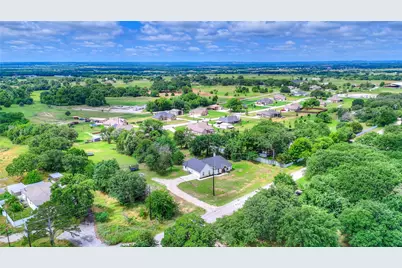 1355 Jay Bird Road, Springtown, TX 76082 - Photo 37
