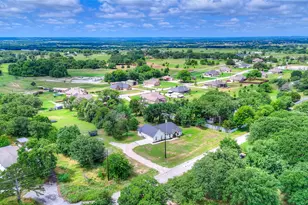 1355 Jay Bird Rd, Springtown, TX 76082 - Photo 37
