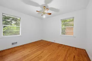 1119 W McGee St, Sherman, TX 75092 - Photo 9