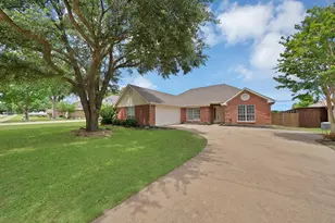 8340 Christie Dr, Frisco, TX 75033 - Photo 1