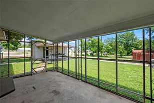 549 Dison Dr, Waco, TX 76706 - Photo 17