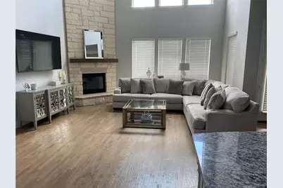 1009 Hunters Creek Drive, Rockwall, TX 75087 - Photo 3