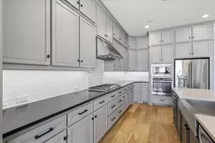 1713 Roundtree Cir E, Fort Worth, TX 76008 - Photo 9