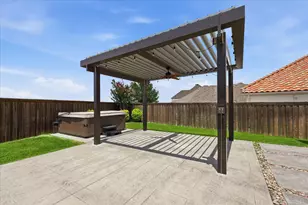 1713 Roundtree Cir E, Fort Worth, TX 76008 - Photo 33