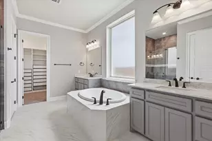1713 Roundtree Cir E, Fort Worth, TX 76008 - Photo 19