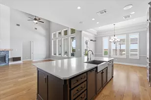 1713 Roundtree Cir E, Fort Worth, TX 76008 - Photo 11