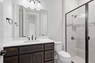 1713 Roundtree Cir E, Fort Worth, TX 76008 - Photo 15