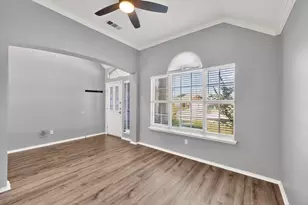 5720 Colorado Ct, Haltom City, TX 76137 - Photo 11
