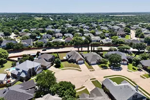 5720 Colorado Ct, Haltom City, TX 76137 - Photo 9