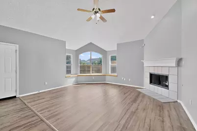 5720 Colorado Court, Haltom City, TX 76137 - Photo 15