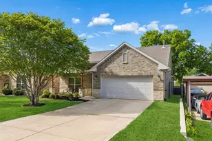115 Elm Ln, Roanoke, TX 76262 - Photo 3