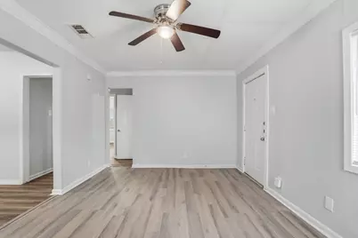 2547 Wilton Avenue, Dallas, TX 75211 - Photo 11