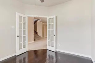2812 N Gooseberry Dr, Plano, TX 75074 - Photo 9