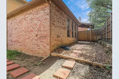 2812 N Gooseberry Drive, Plano, TX 75074 - Photo 33