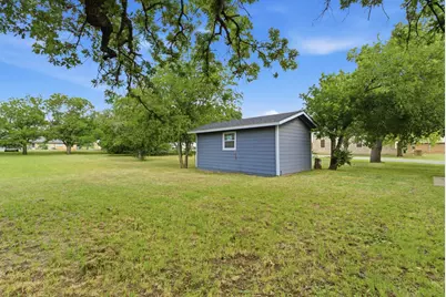 203 N Kickapoo Street, Lipan, TX 76462 - Photo 21