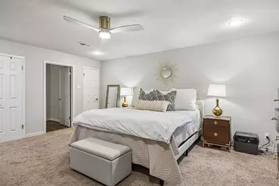 9605 Crestedge Drive, Dallas, TX 75238 - Photo 17