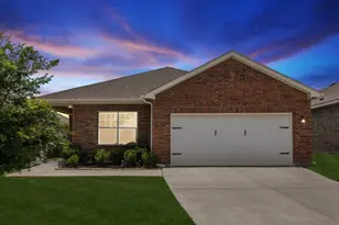 1601 Shadow Hawk Dr, Fort Worth, TX 76052 - Photo 1