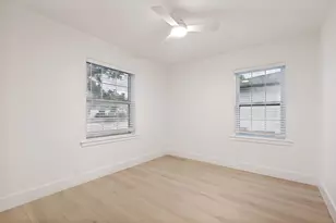 1010 Noble Ave, Carrollton, TX 75006 - Photo 9