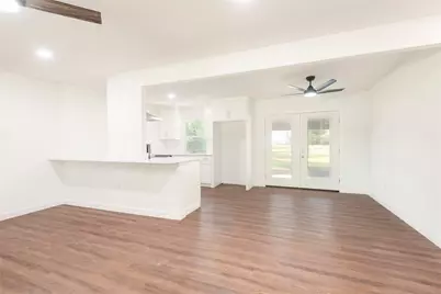 324 E Willow Lane, Princeton, TX 75407 - Photo 13