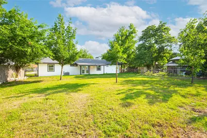 324 E Willow Lane, Princeton, TX 75407 - Photo 25