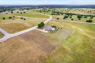 7520 Muirfield Dr, Cleburne, TX 76033 - Photo 37