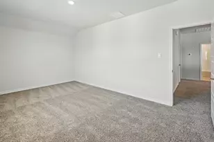 7081 Bison Creek Ln, Garland, TX 75043 - Photo 29