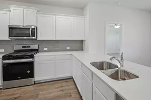 7081 Bison Creek Ln, Garland, TX 75043 - Photo 7