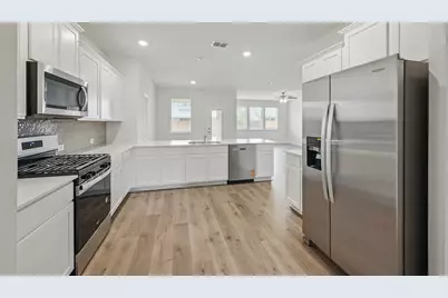 7081 Bison Creek Lane, Garland, TX 75043 - Photo 3