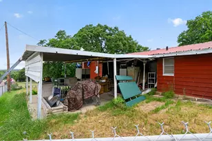 810 W Plummer St, Eastland, TX 76448 - Photo 13