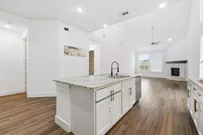 4005 Big Prairie Drive, Aubrey, TX 76227 - Photo 9