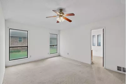 7517 Crosstimbers Lane, North Richland Hills, TX 76182 - Photo 13